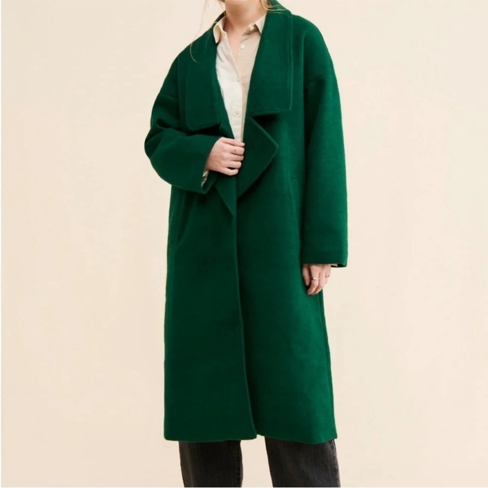 New Line and Dot Elegant Green Coat